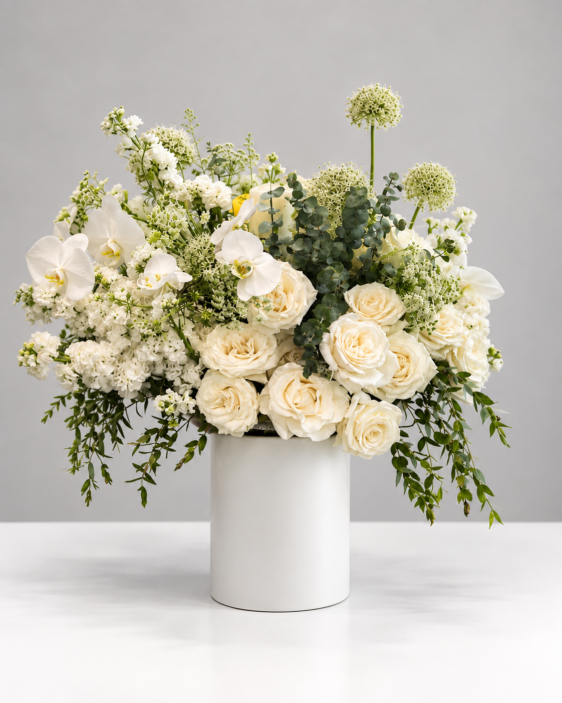 White Elegant Vase Arrangements